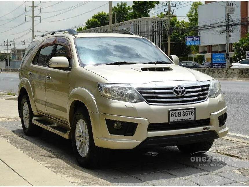 2012 Toyota FORTUNER V SUV