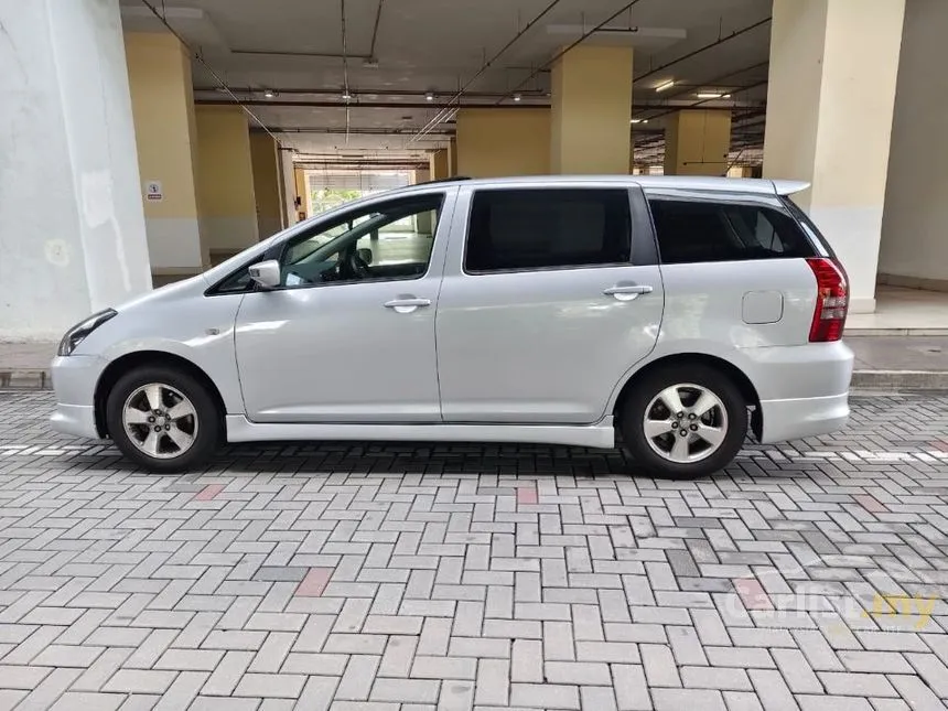 2004 Toyota Wish Type S MPV