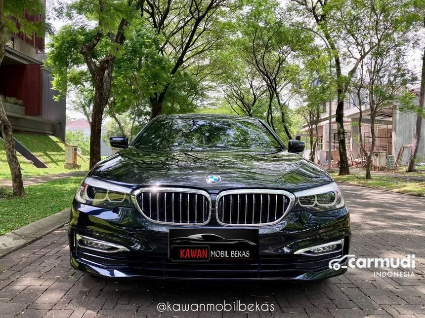 2018 BMW 520i Luxury Sedan