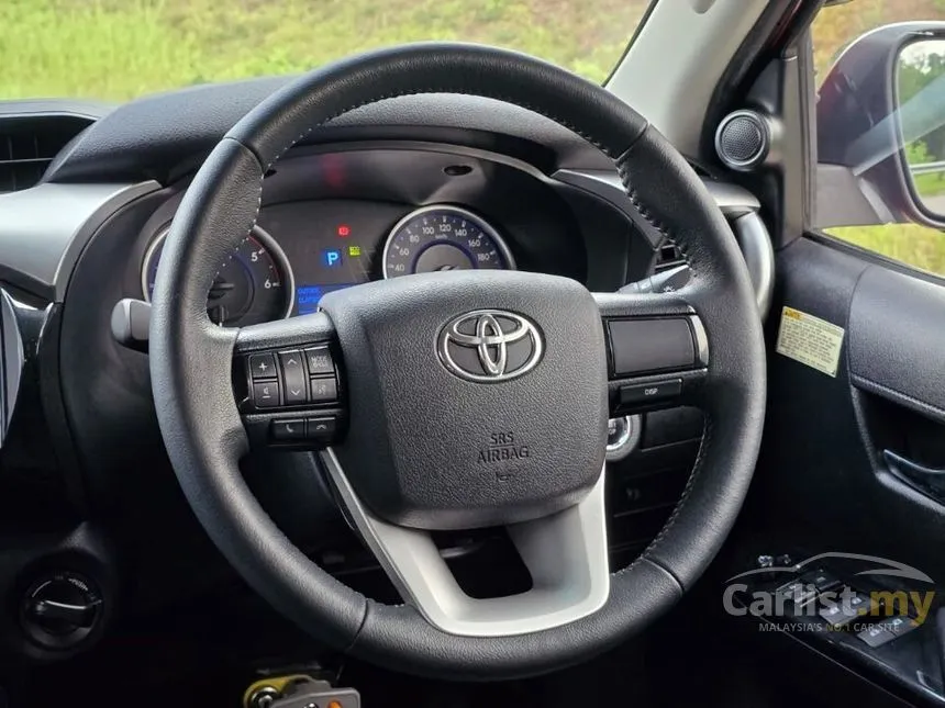 2017 Toyota Hilux G Dual Cab Pickup Truck