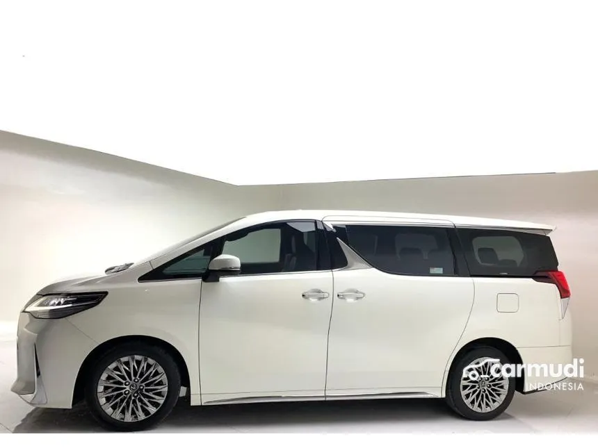 2020 Lexus LM 350 7 Seater MPV