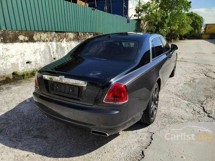 2017 Rolls-Royce Ghost Extended Wheelbase Sedan