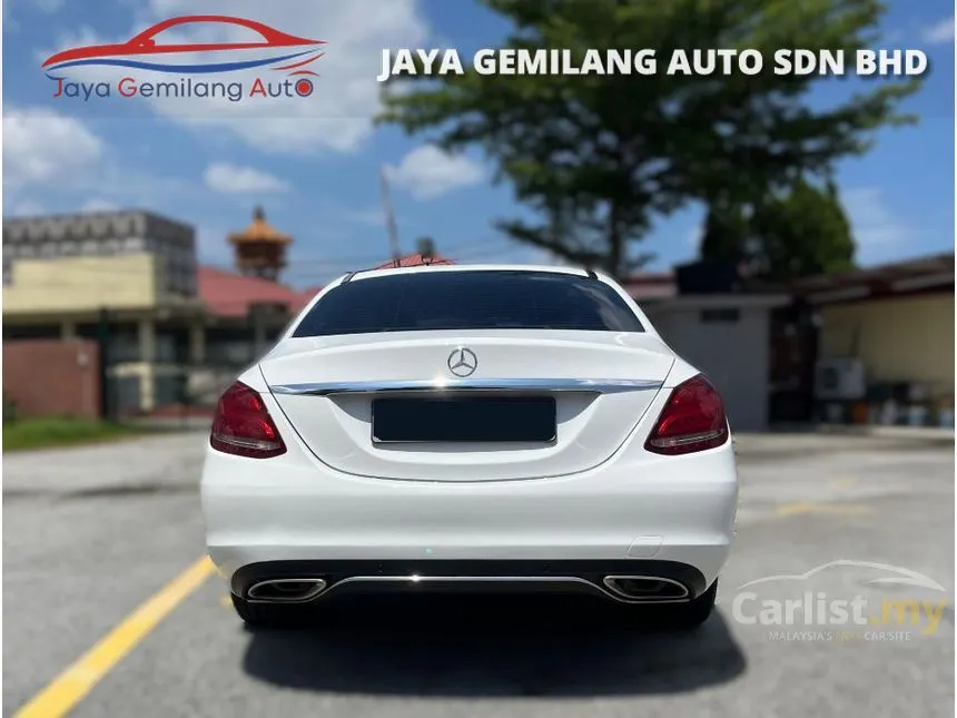 2016 Mercedes-Benz C200 Avantgarde Sedan