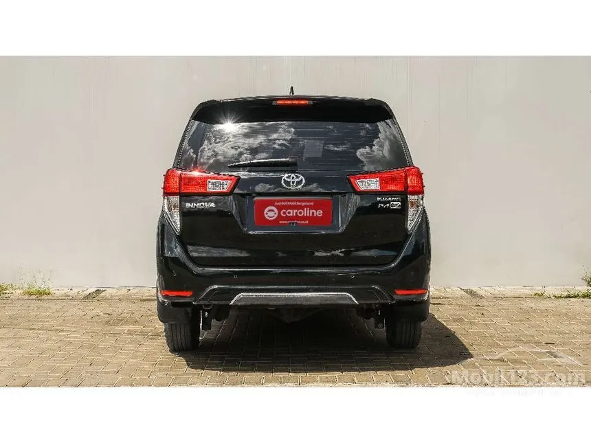 2022 Toyota Kijang Innova V MPV