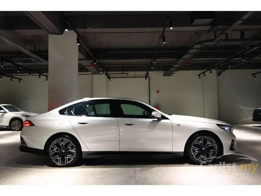 2024 BMW i5 eDrive40 M Sport Sedan