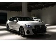 2024 LOW MILEAGE DEMO UNIT BMW i5 eDrive40 M Sport Sedan