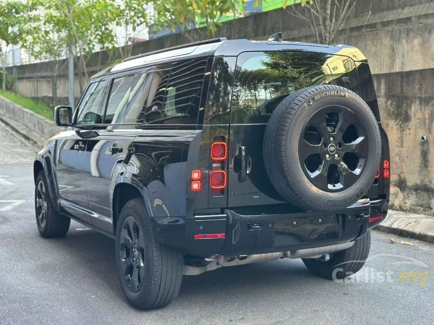 2022 Land Rover Defender 110 D300 SUV