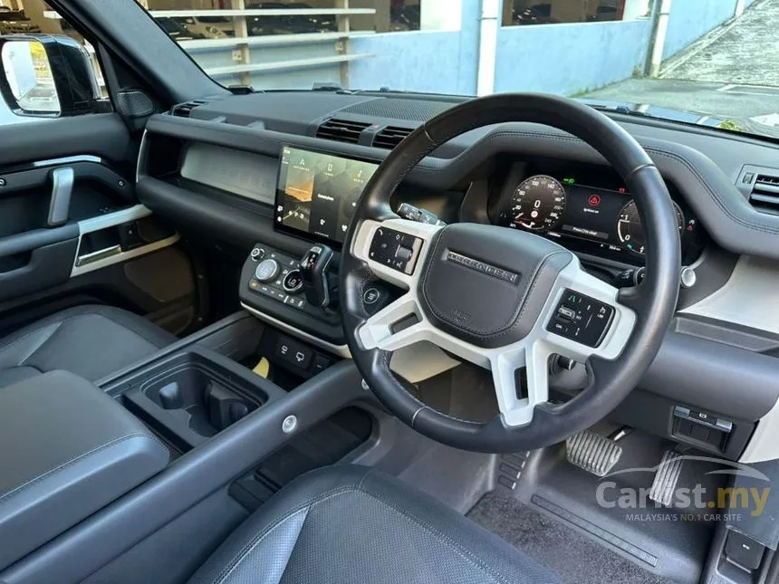 2022 Land Rover Defender 110 D300 SUV