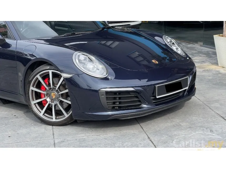 2018 Porsche 911 Targa 4 GTS Convertible