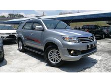 2013 Toyota Fortuner 2.7 V AUTO ORIGINAL TRD SPORTIVO BODYKITS FACELIFT MODEL FULL SERVICE RECORD ISOFIX LEATHER SEAT ORIGINAL FACTORY PAINT