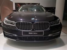 SPESIAL LIMITED BIG PROMO 2017 BMW 730Li 2.0 G12 Sedan
