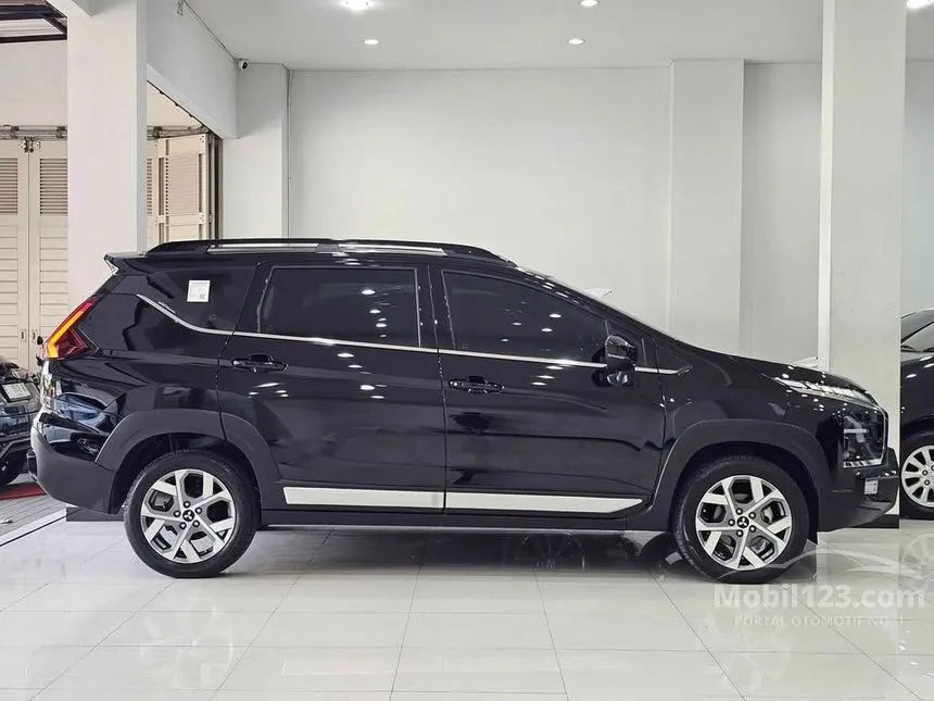 2025 Mitsubishi Xpander Cross Premium MPV