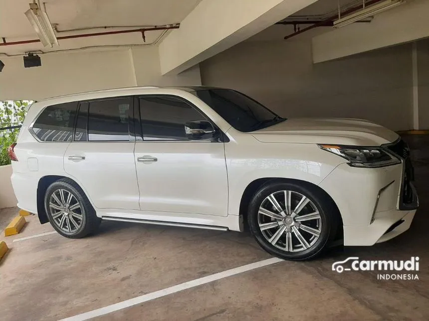 2017 Lexus LX570 SUV