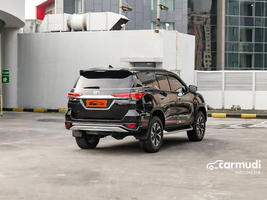 2018 Toyota Fortuner VRZ TRD 4X2 SUV