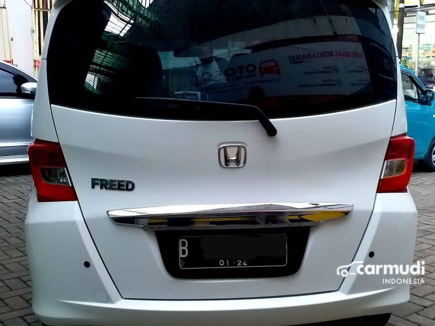 2013 Honda Freed S MPV