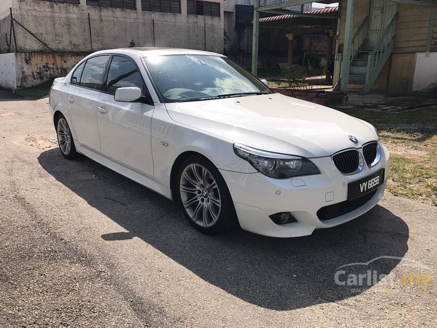 BMW 525i 2009 Sports 2.5 in Johor Automatic Sedan White 