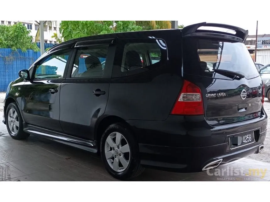 2011 Nissan Grand Livina Luxury MPV