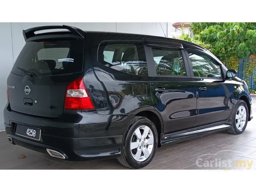 2011 Nissan Grand Livina Luxury MPV