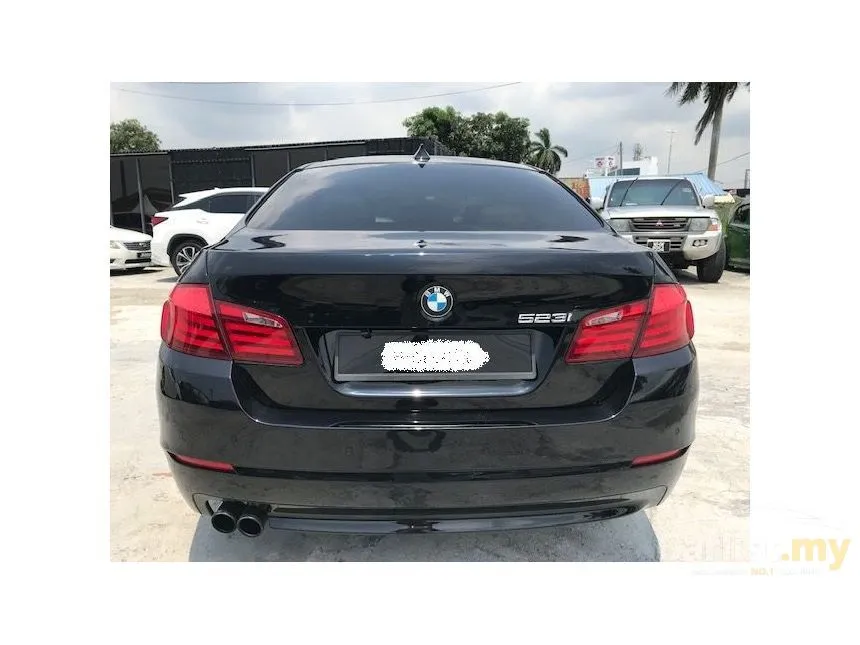 2010 BMW 523i Sedan