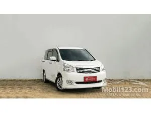 2017 Toyota NAV1 2.0 V Limited MPV