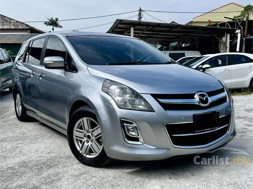 2013 Mazda 8 MPV