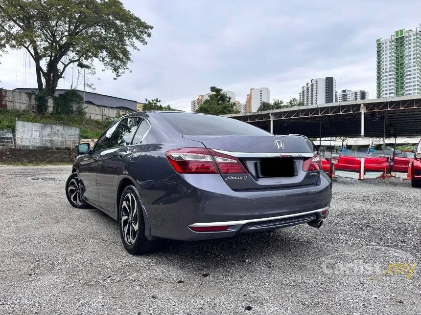 2018 Honda Accord VTi-L Sedan