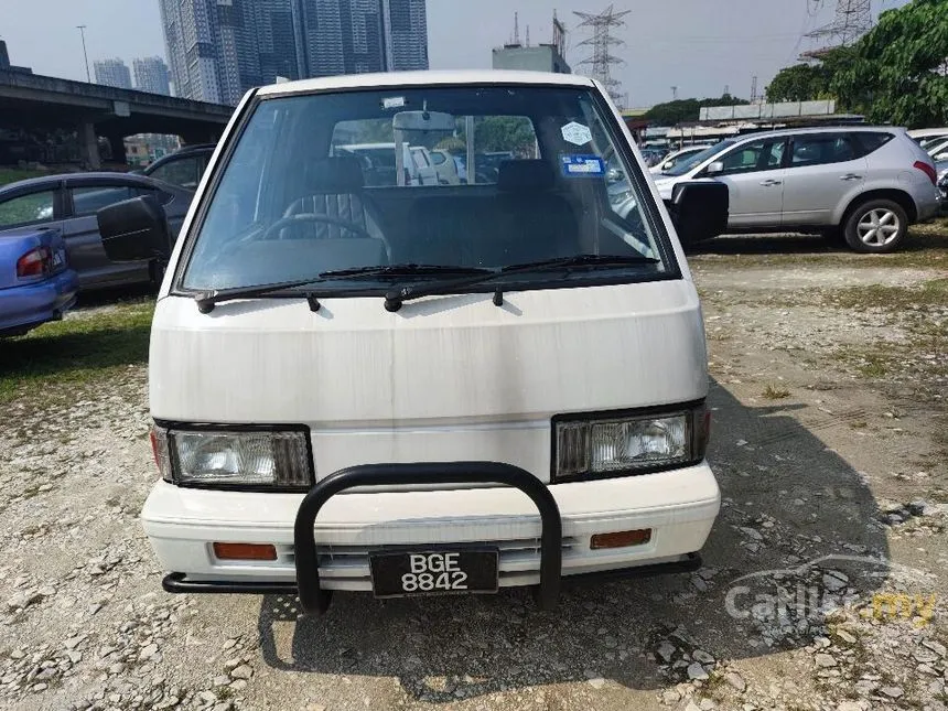 2001 Nissan Vanette Elite Van