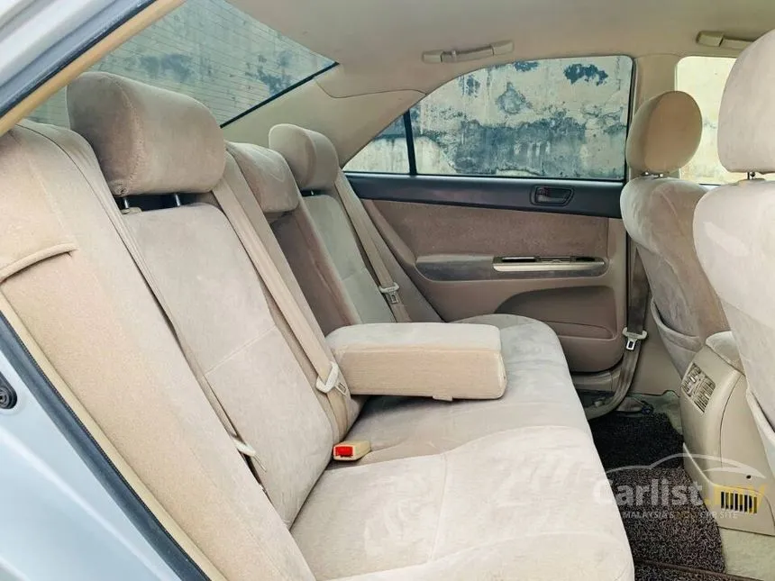 2004 Toyota Camry E Sedan
