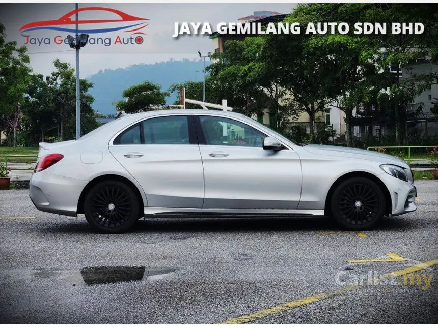 2015 Mercedes-Benz C250 AMG Sedan
