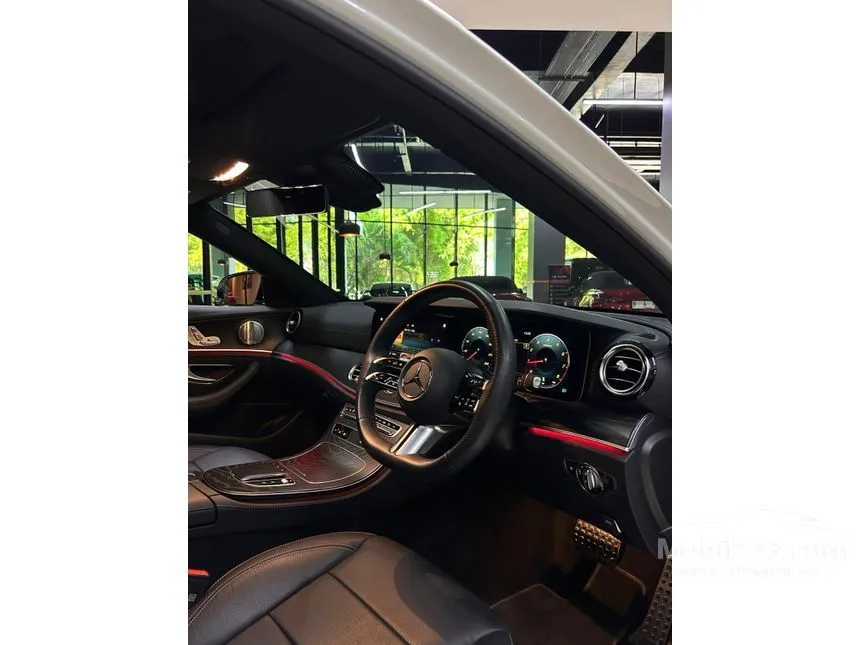 2022 Mercedes-Benz E300 AMG Line Sedan