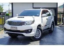 2013 Toyota FORTUNER 2.5 (ปี 12-15) V SUV