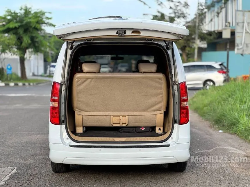 2015 Hyundai H-1 XG Next Generation MPV