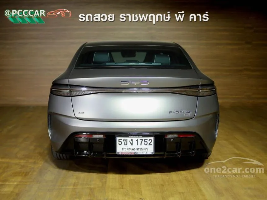 2024 BYD Seal Performance Sedan