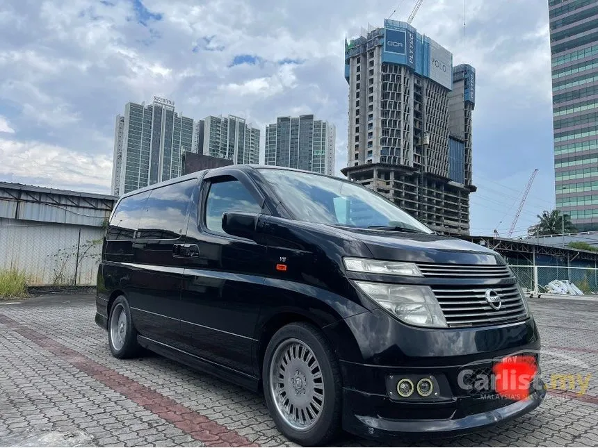 2004 Nissan Elgrand MPV