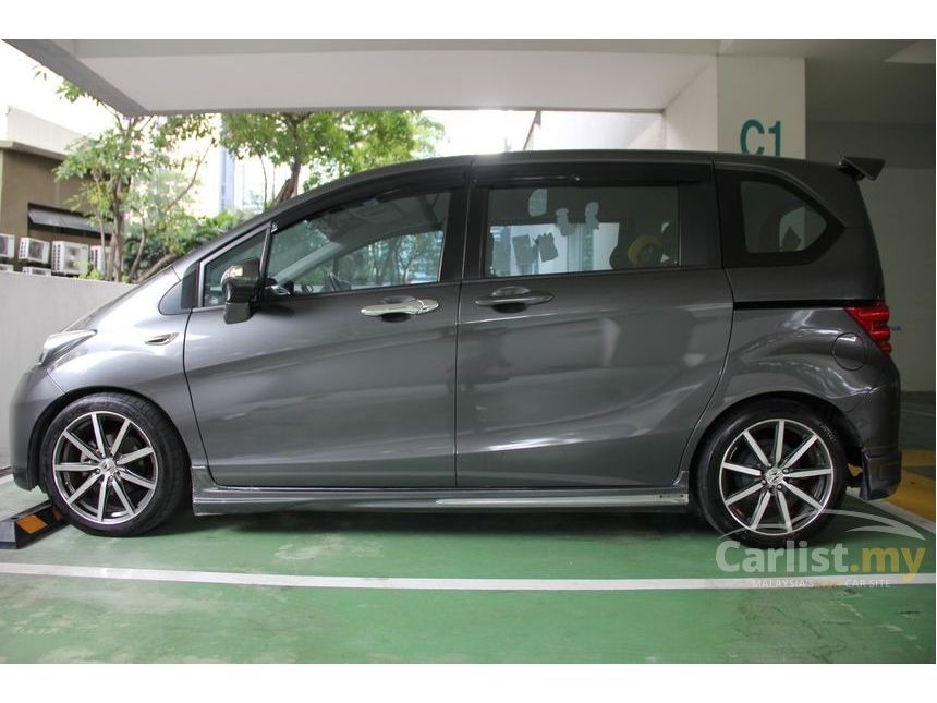 2013 Honda Freed S i-VTEC MPV