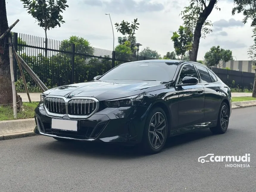 2024 BMW 520i M Sport Sedan