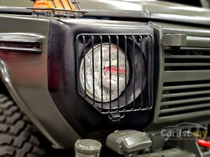 1984 Mercedes-Benz G240 Wolf Scout SUV