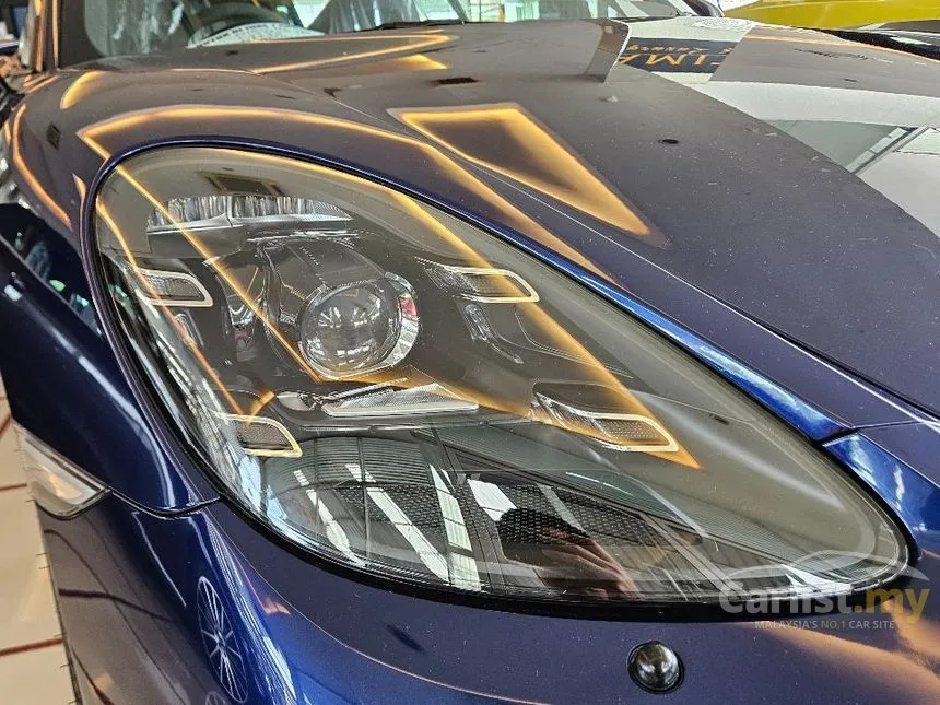 2022 Porsche 718 Cayman GT4 Coupe
