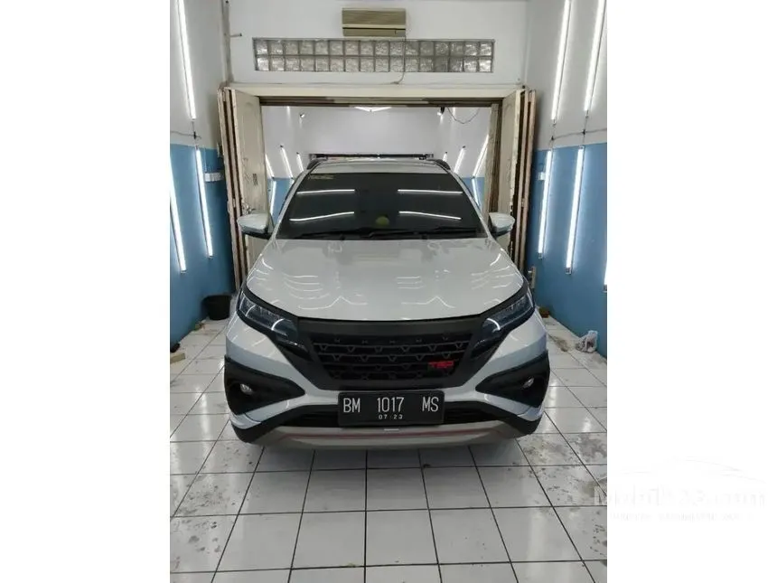 Jual Mobil Toyota Rush 2018 TRD Sportivo 1.5 di Riau Manual SUV Putih Rp 220.000.000