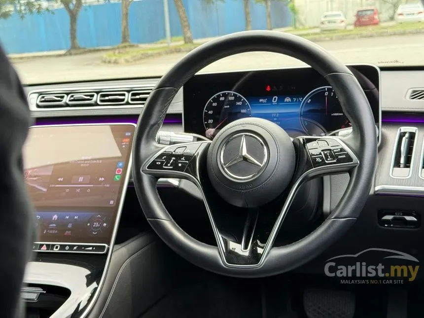 2022 Mercedes-Benz S580e Sedan