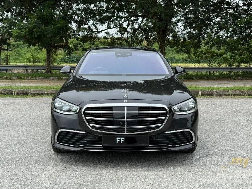 2022 Mercedes-Benz S580e Sedan