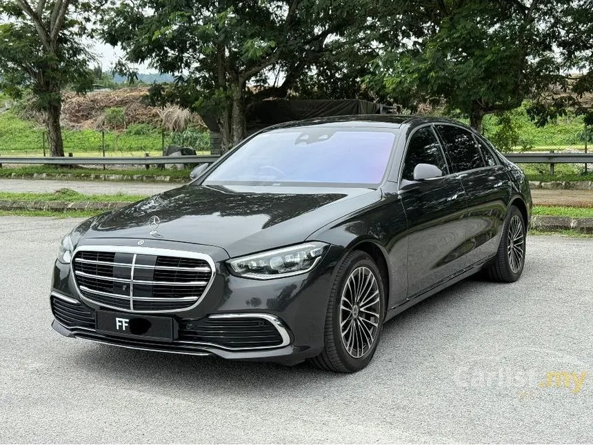 2022 Mercedes-Benz S580e Sedan