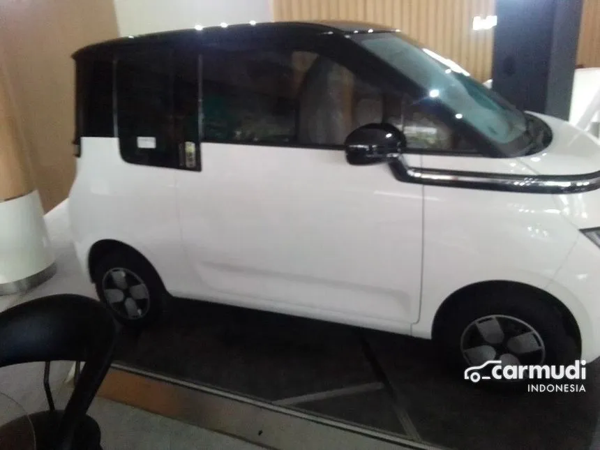 2024 Wuling EV Air ev Standard Range Hatchback