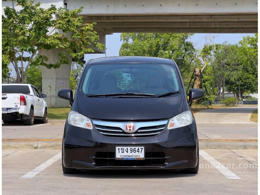 2013 Honda Freed SE Wagon