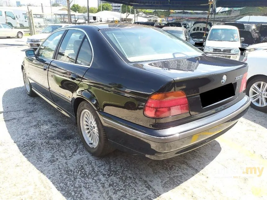 1996 BMW 528i Sedan