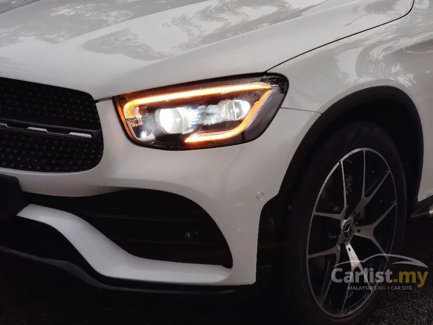 2022 Mercedes-Benz GLC300 4MATIC AMG Line SUV