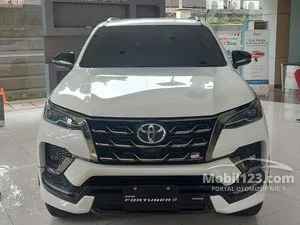 2022 Toyota Fortuner 2.4 VRZ GR SPORT 4X2 SUV