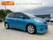 2013 Honda JAZZ 1.5 (ปี 08-14) V Hatchback