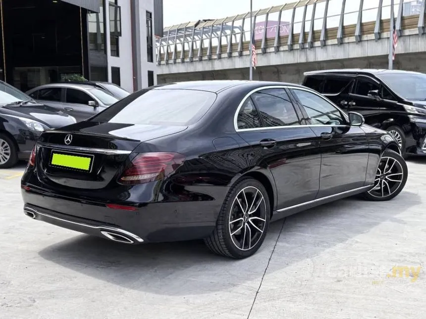 2016 Mercedes-Benz E200 AMG Sedan