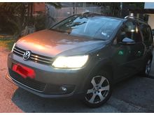 2012 Volkswagen Touran 0
